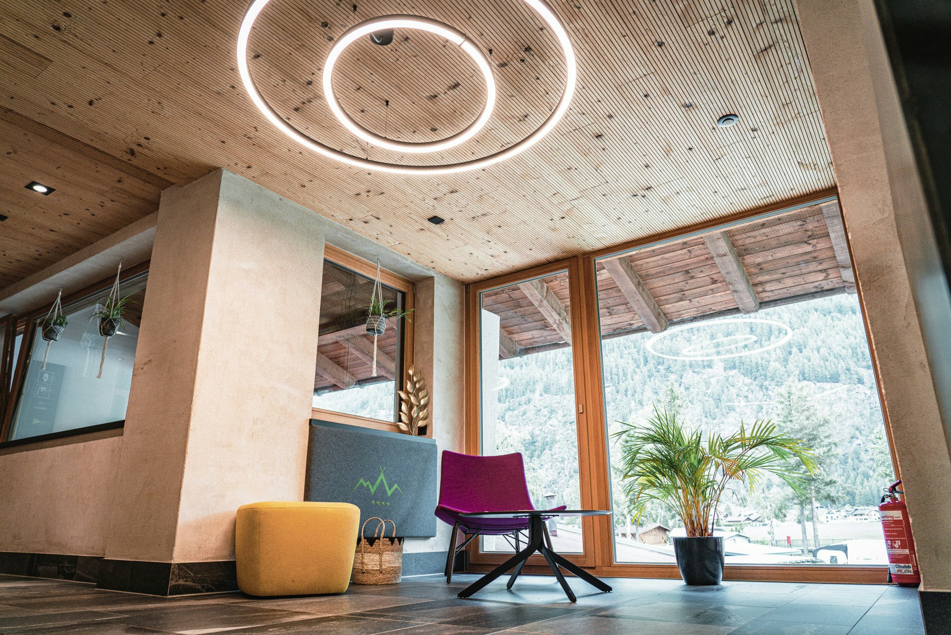 Camping Ötztal  Camping Ötztal Längenfeld - Innenansicht des Sanitärgebäudes