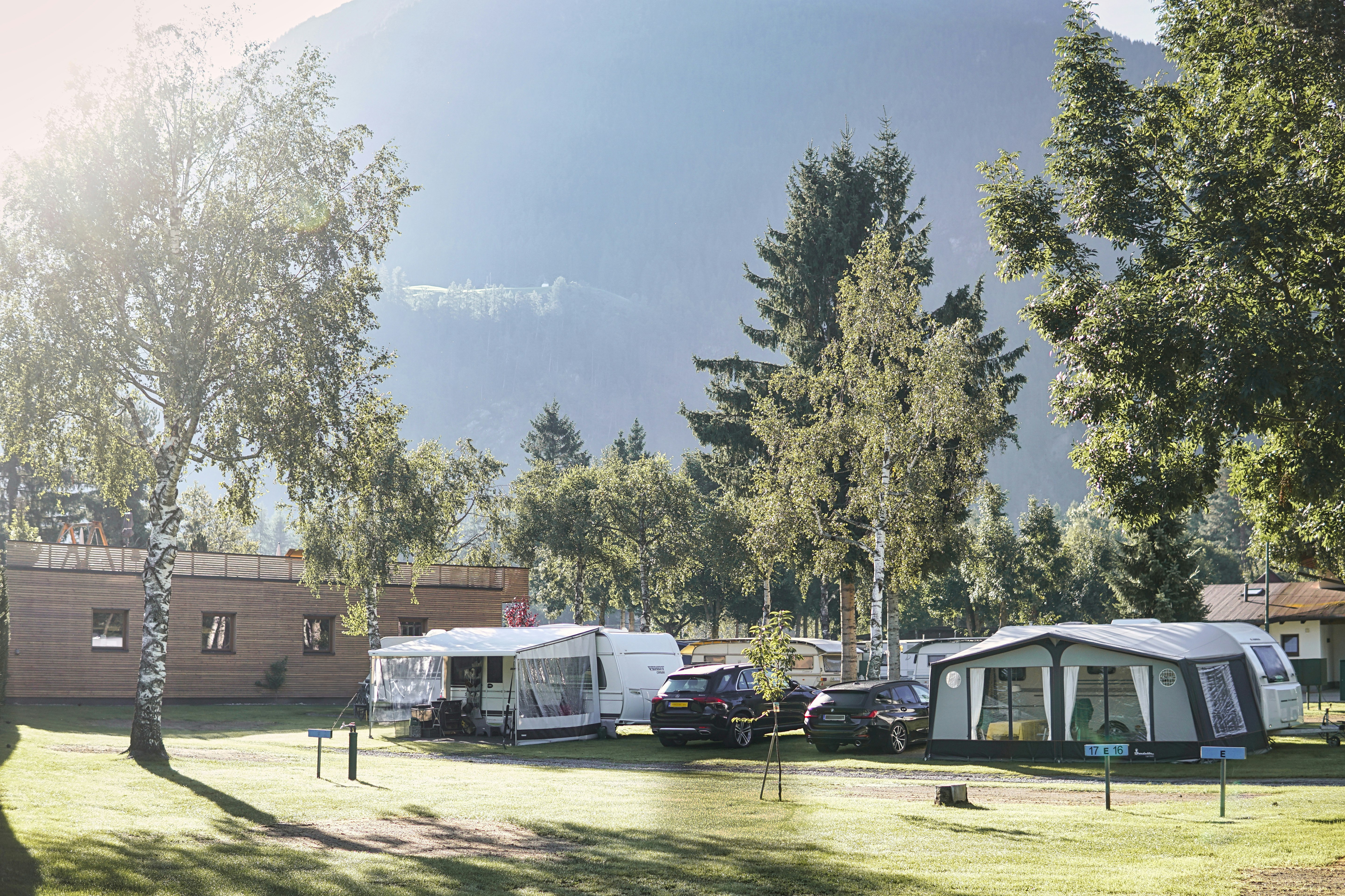 Camping Ötztal  Camping Ötztal Längenfeld - Standplätze auf dem Campingplatz
