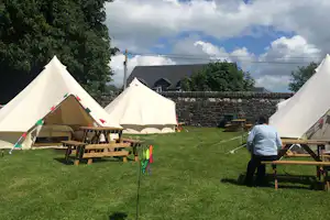 Cong Caravan and Camping Park - Tipi Zelte auf dem Campingplatz