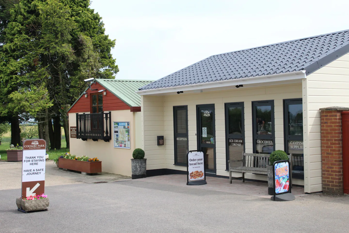 Coombe Caravan Park