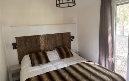 Damona Lodges