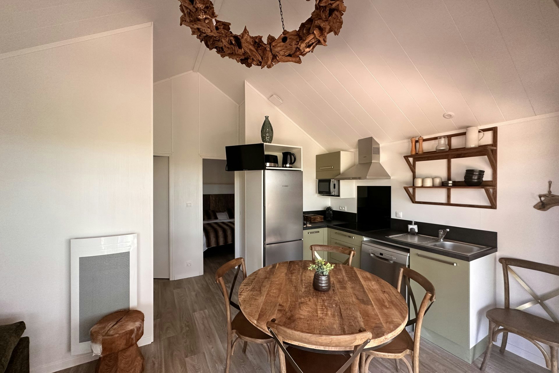 Damona Lodges - Innenansicht einer Ferienwohnung