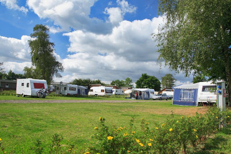 Dancamps Kolding  -  Wohnwagen- und Zeltstellplatz im Grünen auf dem Campingplatz
