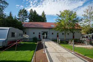 DCC-Campingpark Kehl-Straßburg - Sanitaergebaeude