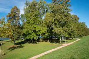 DCC-Campingpark Kehl-Straßburg - Zugang zum Rhein