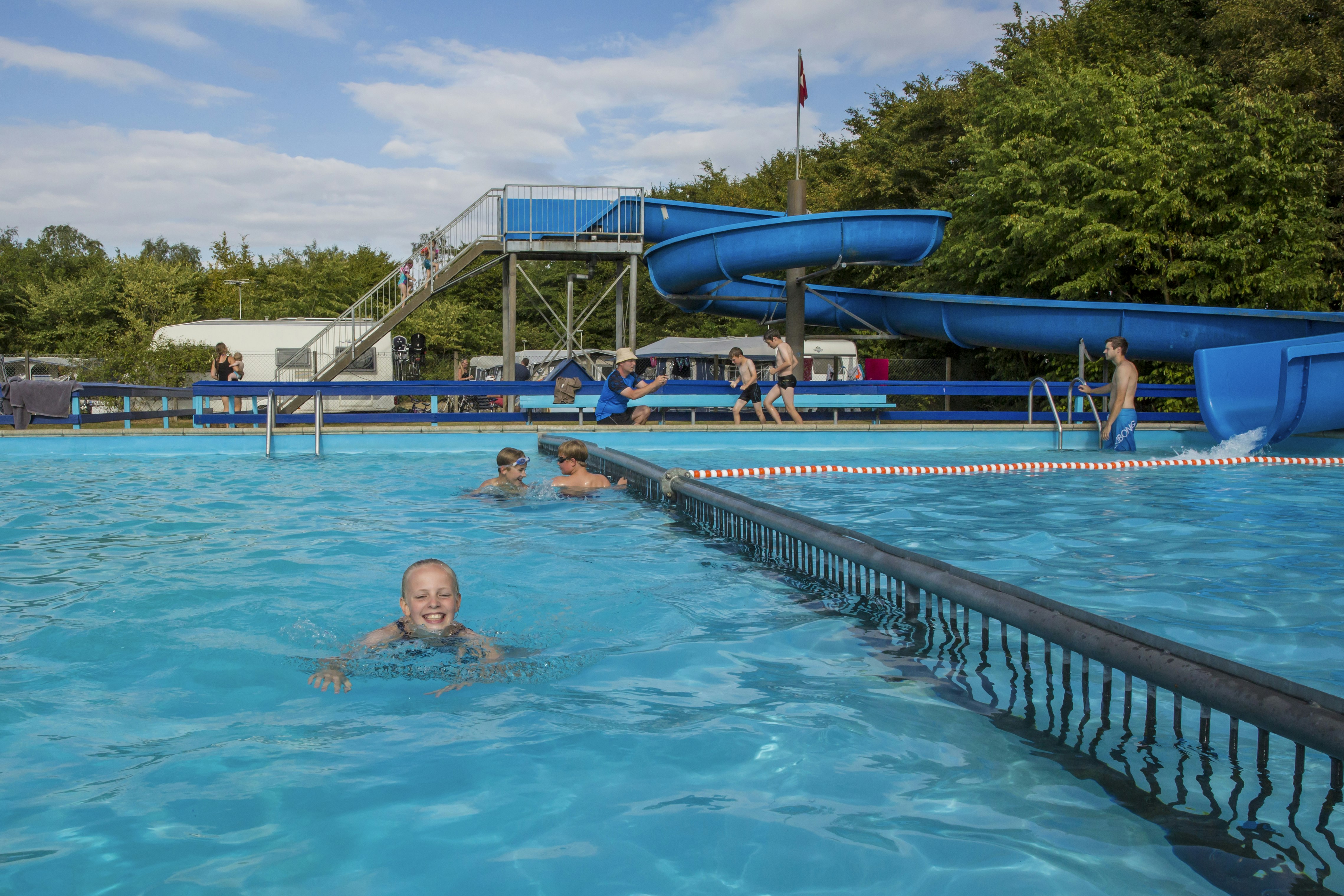 DCU-Camping Hesselhus  DCU Camping Silkeborg - Hesselhus - Freibad mit Wasserrutsche