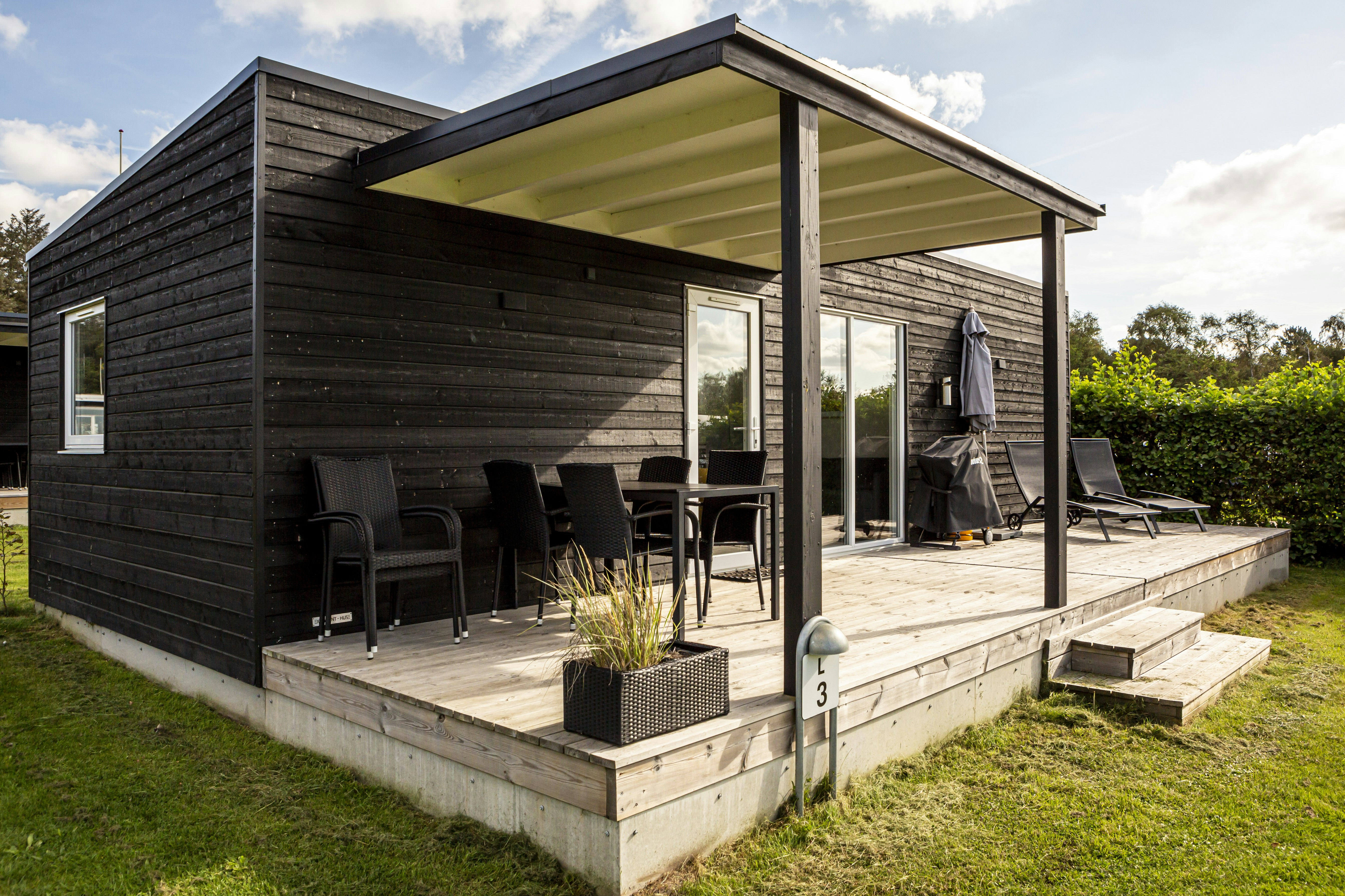 DCU-Camping Rågeleje Strand  - Mobilheim mit Terrasse auf dem Campingplatz