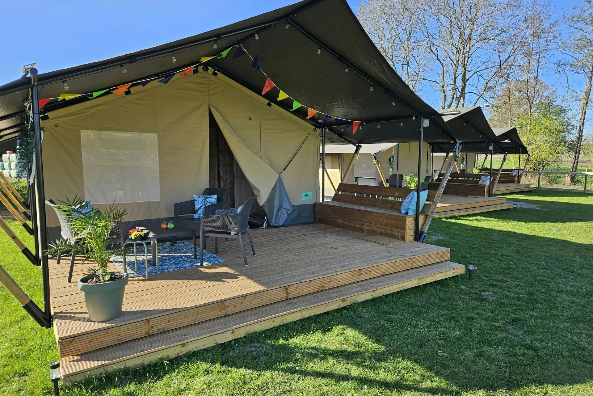 De HappyFarm - Glamping-Zelt auf dem Campingplatz
