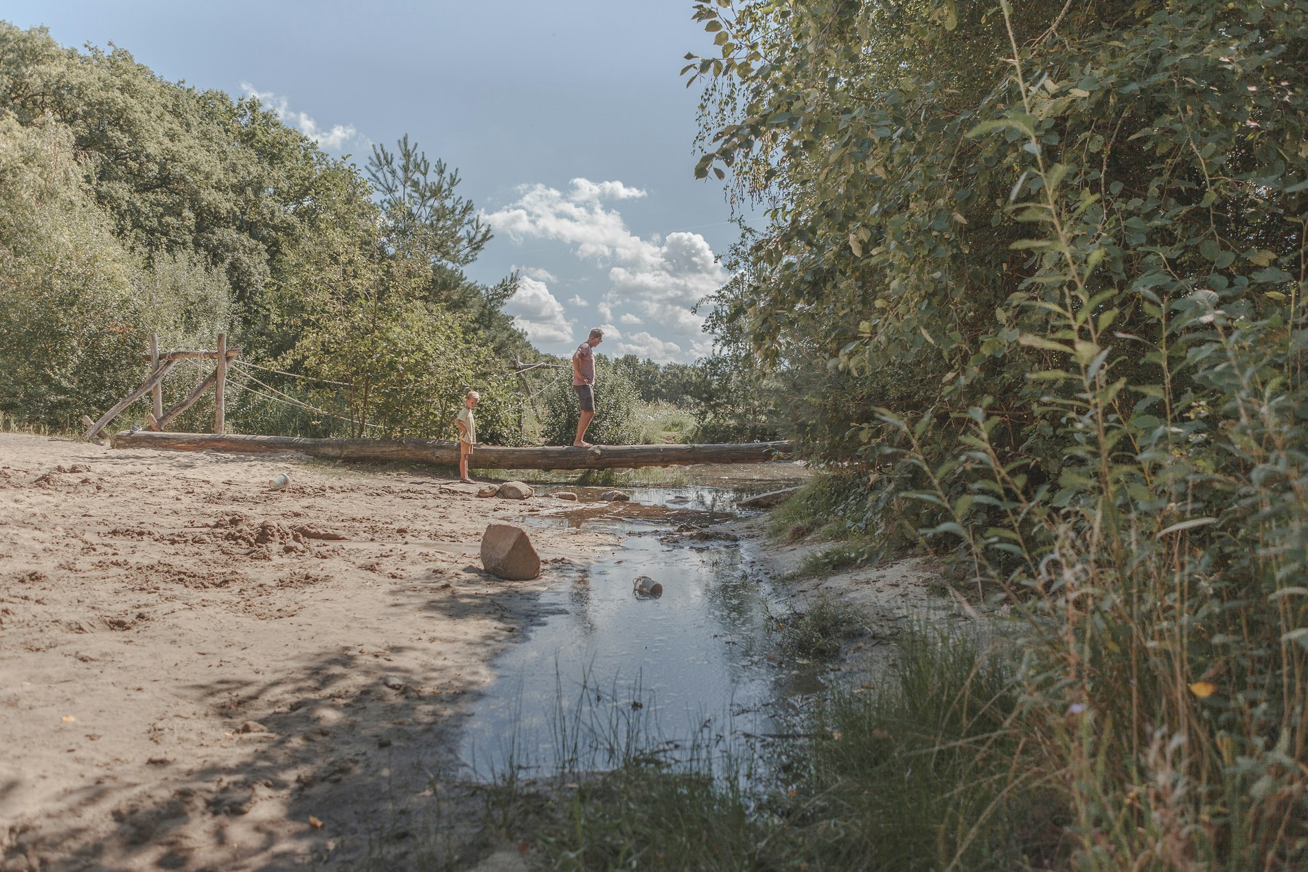 De Lemeler Esch Natuurcamping - Kleiner Bach auf dem Campingplatz