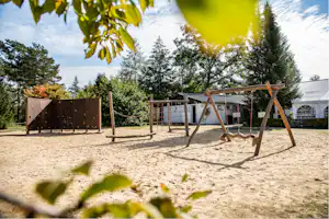 DieOutdoorSchmiede - Kinderspielplatz auf dem Campingplatz