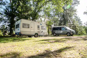 DieOutdoorSchmiede - Standplätze auf dem Campingplatz