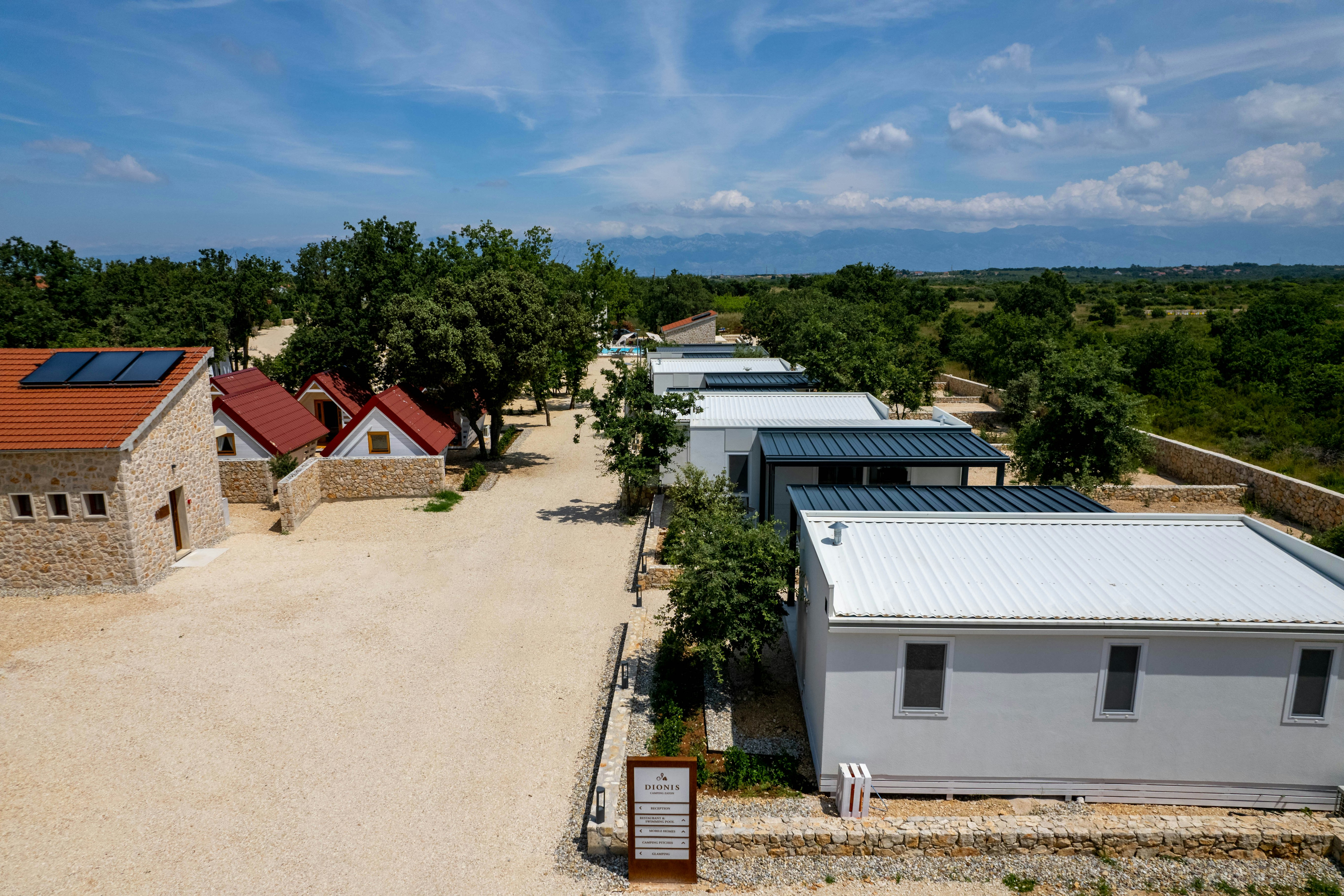 Dionis Zaton Camping - Blick auf die Mobilheime