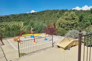 Domaine de Chadeyron - Kinderspielplatz auf dem Campingplatz