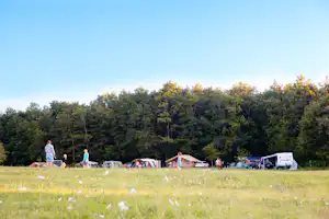 Domaine de Corneuil - Übernachtungsmöglichkeiten auf dem Campingplatz