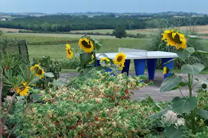 Domaine des Cadets de Gascogne - Tischtennisplatte auf dem Campingplatz