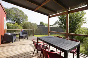 Domaine du Mès - Mobilheim mit Terrasse auf dem Campingplatz