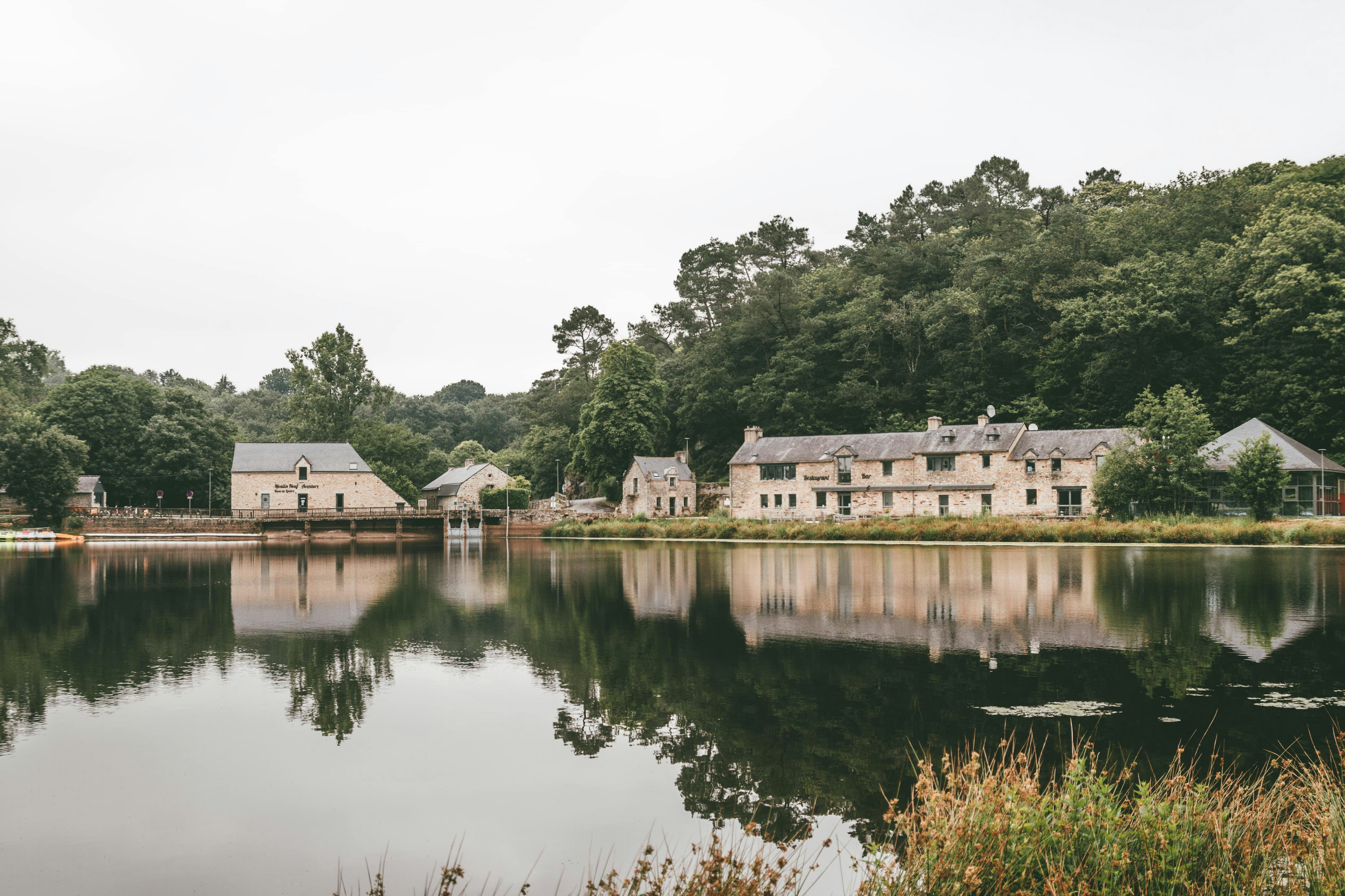 Domaine du Moulin Neuf - Blick in die Umgebung des Campingplatzes