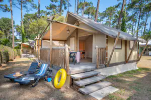 Domaine Naturiste Arnaoutchot - Außenansicht Glampingzelt