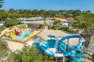 Domaine Naturiste Arnaoutchot - Rutsche und Kinderpool auf dem Campingplatz