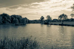 Domaine Naturiste La Petite Brenne - Blick auf den kleinen See