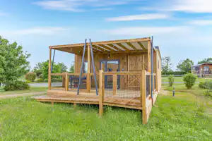 Domaine Saâne et Mer - Mobilheim mit Terrasse auf dem Campingplatz