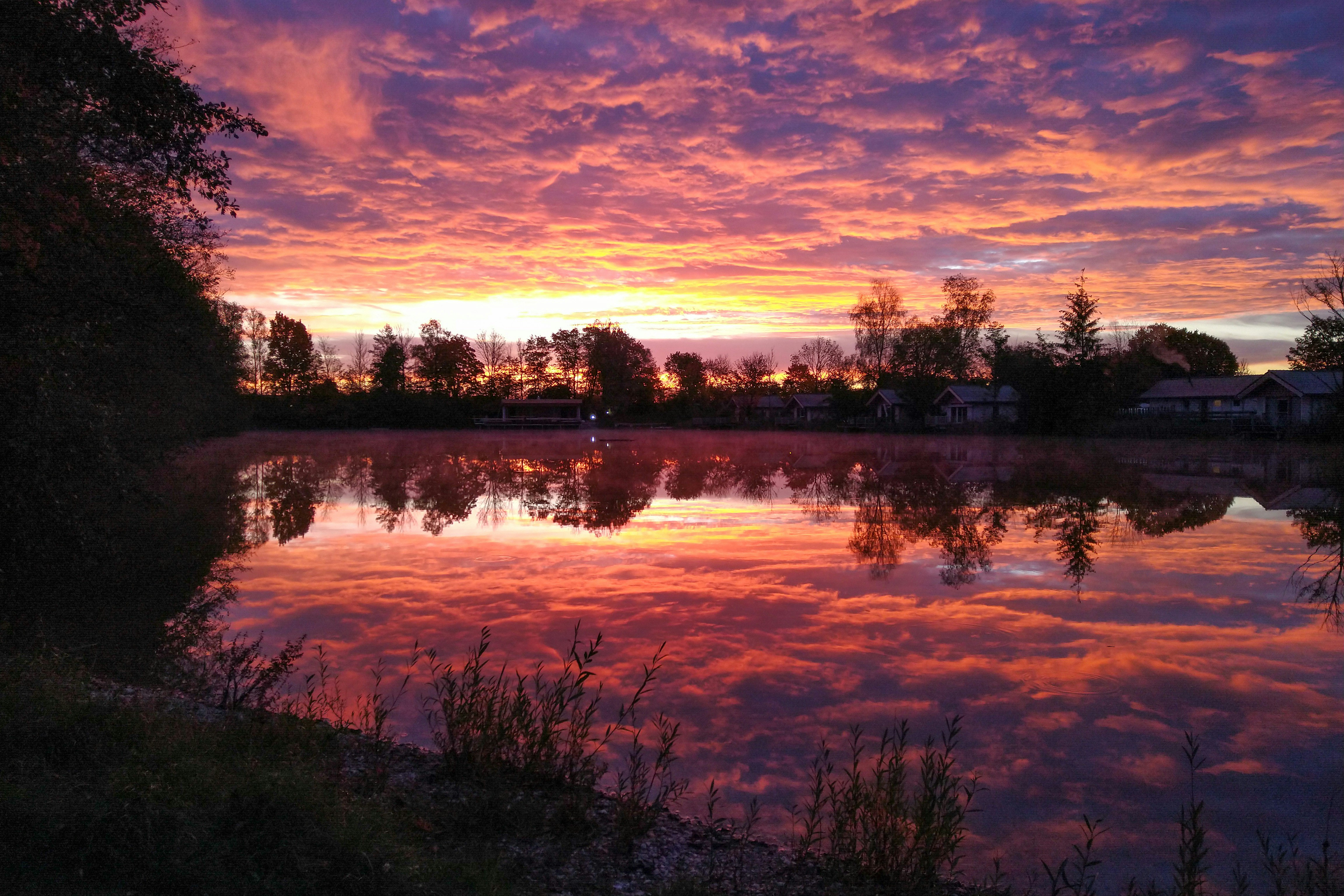Donau-Lech Camping - Sonnenuntergang über dem Campingplatz