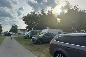 Donaucamping Emmersdorf - Standplätze auf dem Campingplatz