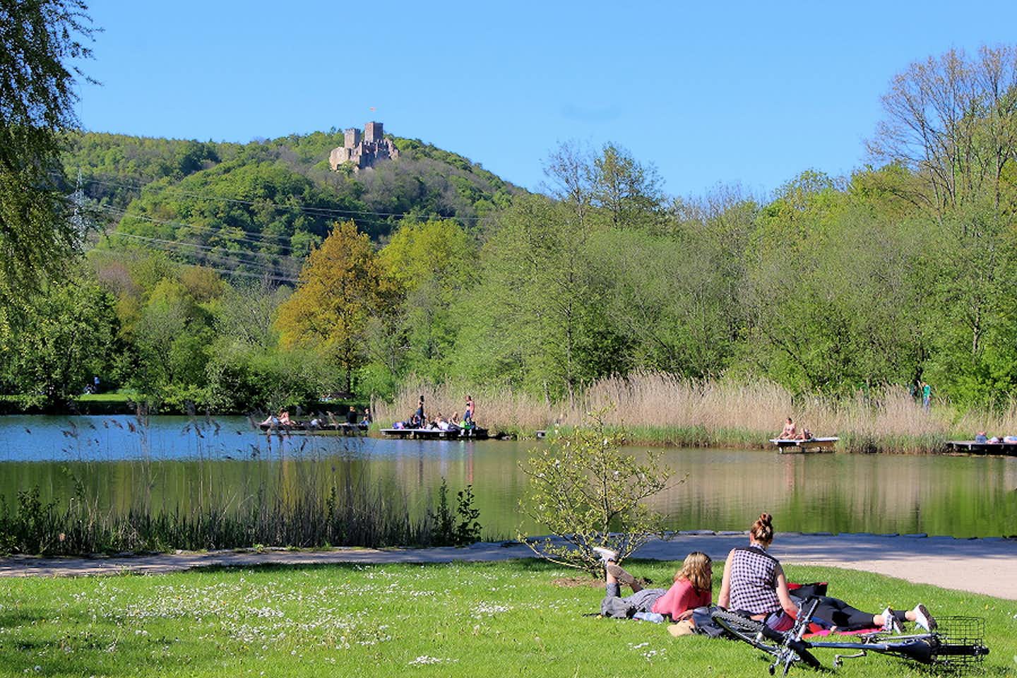 Drei-Länder-Camp - Blick auf den Grüttsee in der Nähe vom Campingplatz