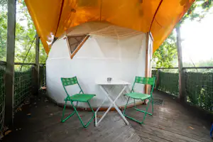 Dreiländereck Ferienpark der Naturisten - Baumhaus - Terrasse