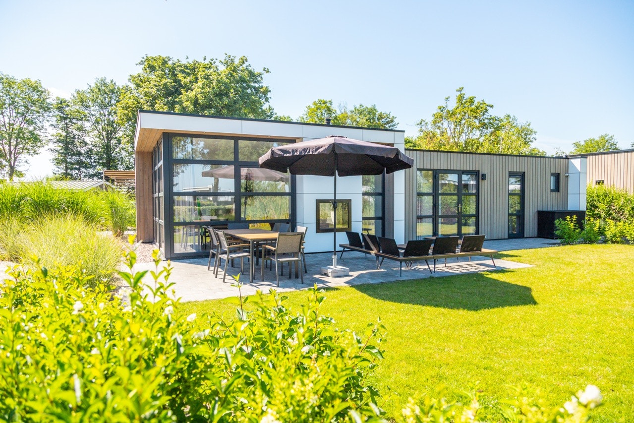 Europarcs Bad Hoophuizen - Mobilheim mit Terrasse