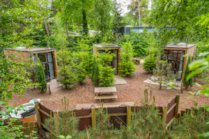 EuroParcs Maasduinen DroomPark Maasduinen - Blick auf die Mobilheime im Grünen