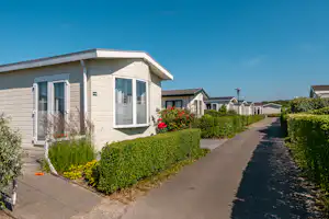 EuroParcs Schoneveld - Mobilheime auf dem Campingplatz