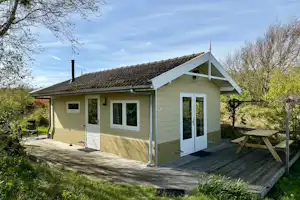 Duincamping De Lepelaar - Mobilheim mit Terrasse auf dem Campingplatz