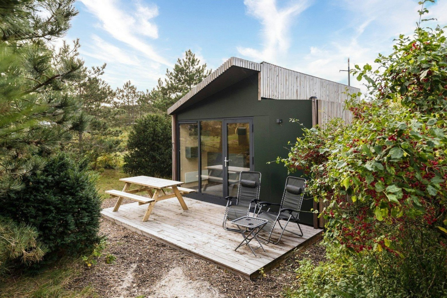 Duincamping De Lepelaar  - Mobilheim mit Terrasse auf dem Campingplatz