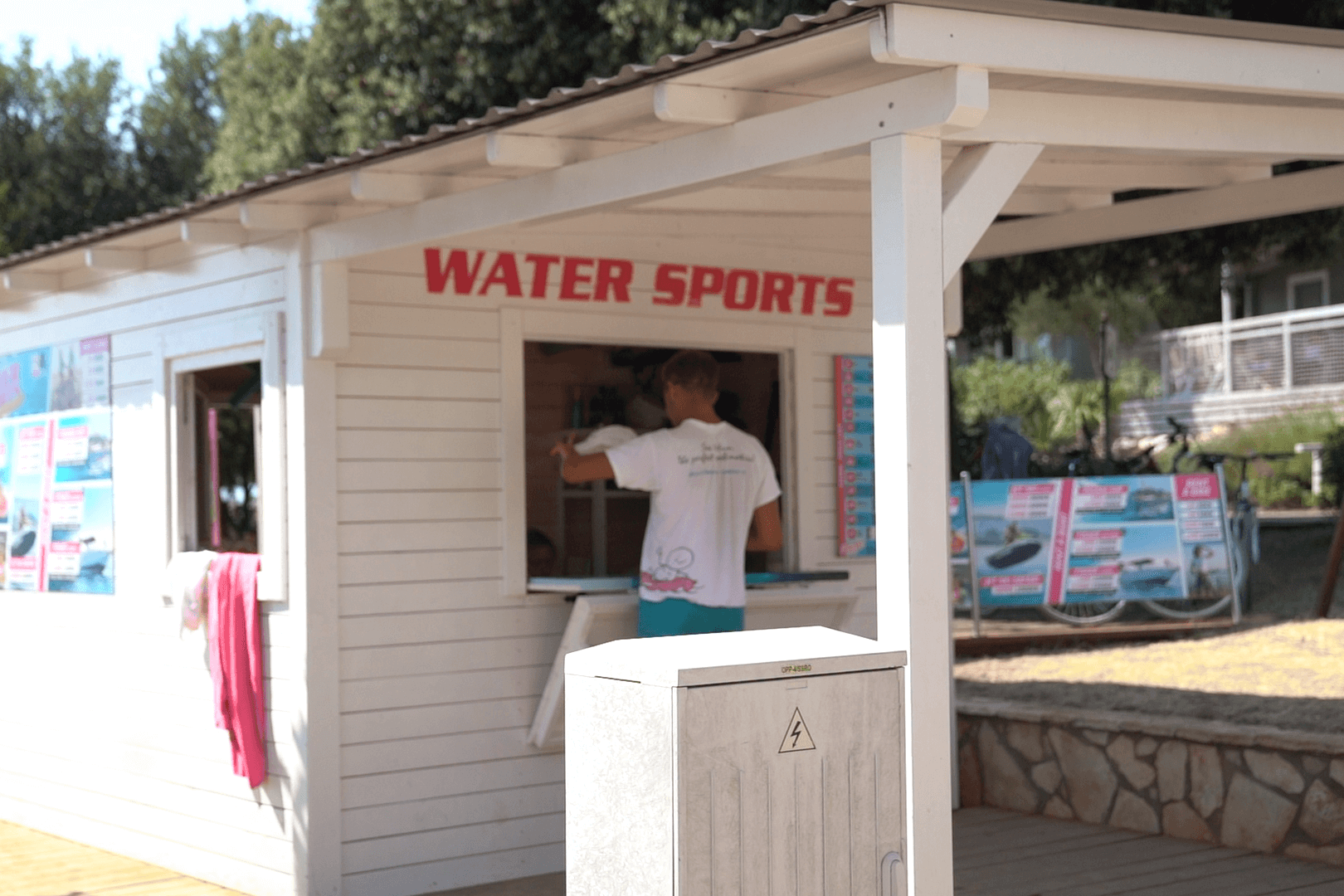 Easyatent @ Camping Veštar - Wassersport-Equipment-Verleih auf dem Campingplatz