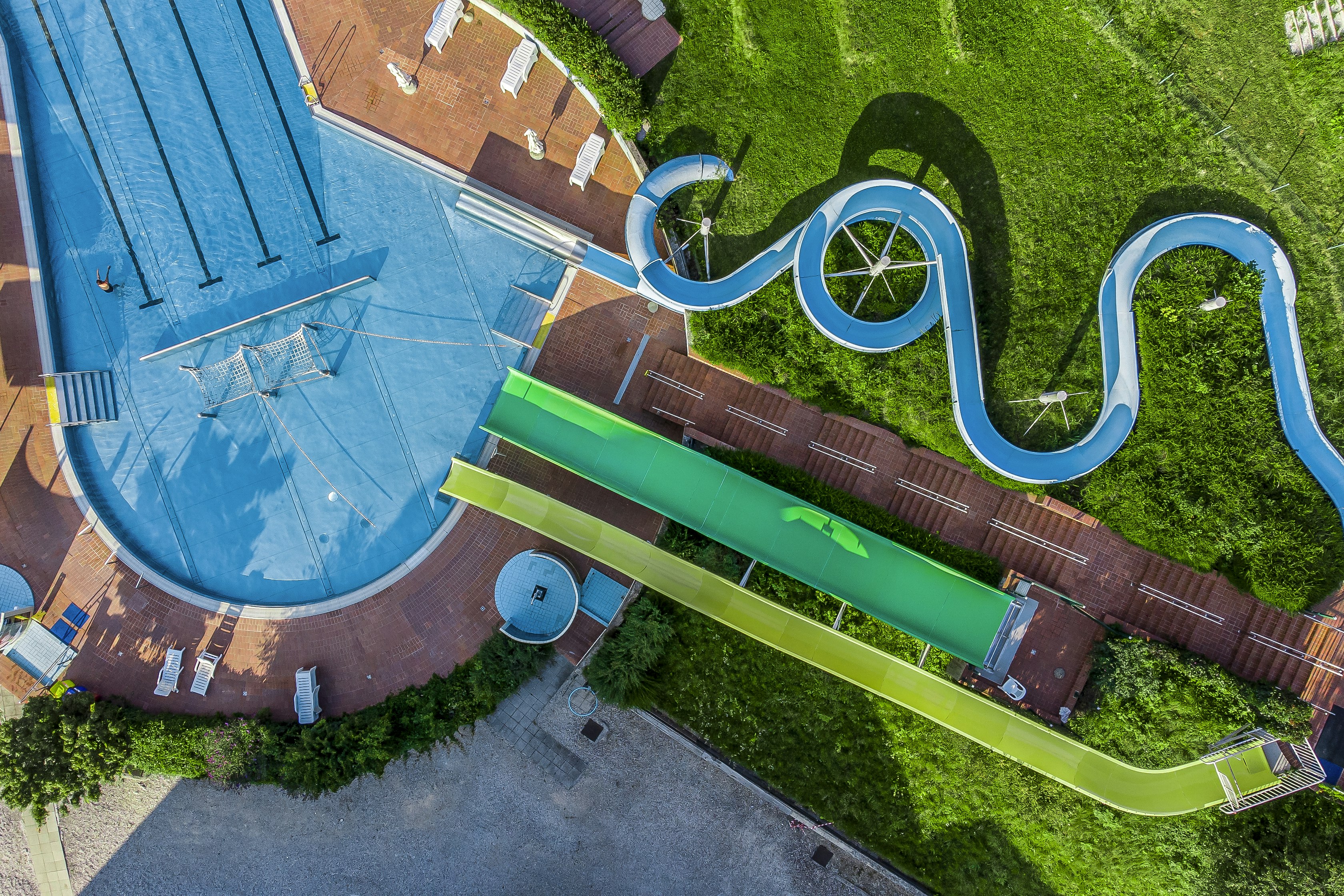 Eco Camp Terme Snovik  - Rutschen im Wasserpark des Campingplatzes