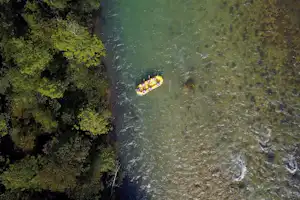 ECO River Camp - Camper beim Rafting auf dem Fluss Save am Campingplatz