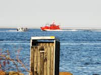 Egense Strand Camping - Boote am Limfjord beim Campingplatz