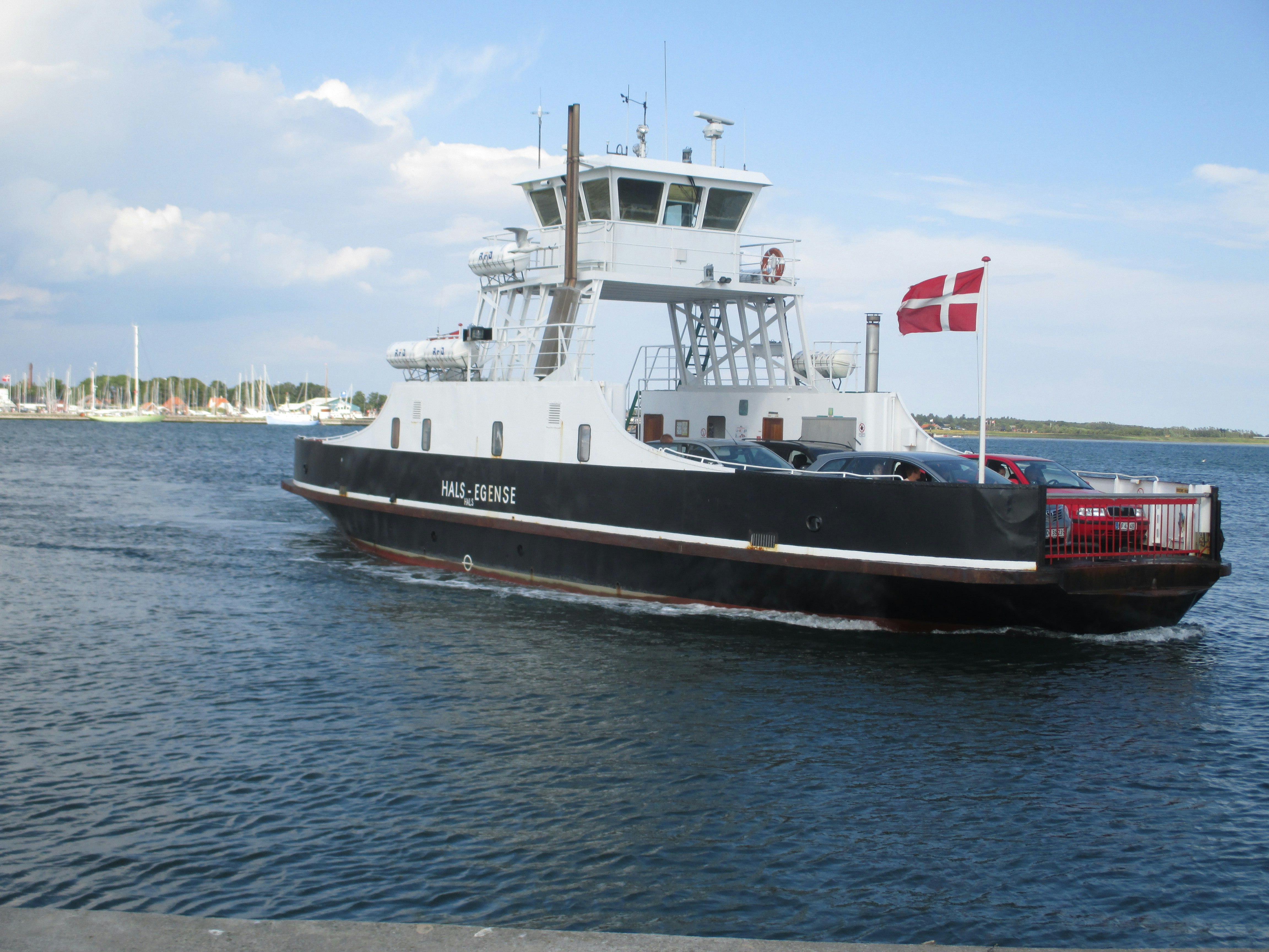 Egense Strand Camping - Fährfahrt durch den Limfjord in der Nähe des Campingplatzes