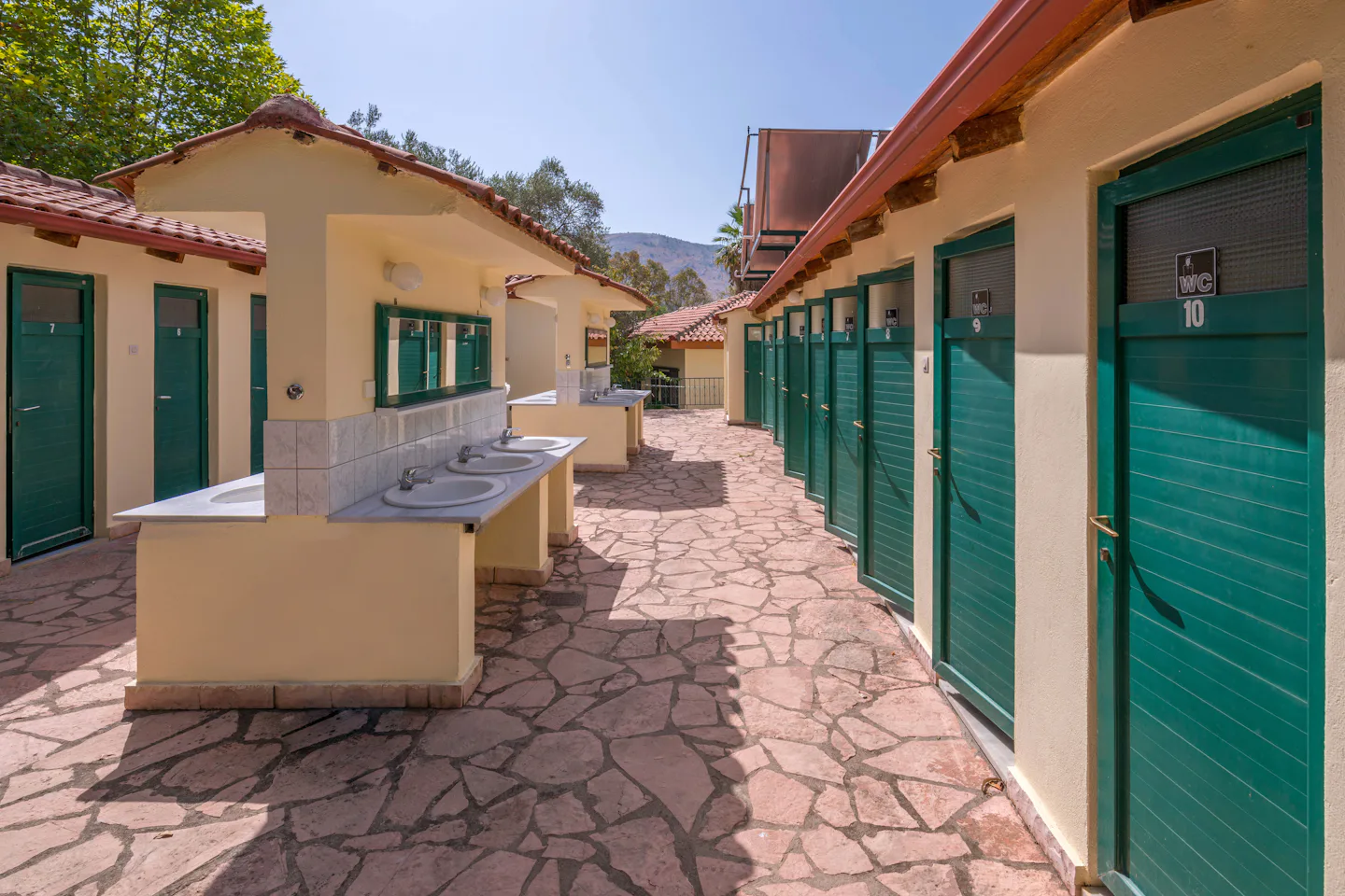 Elena's Beach Camping