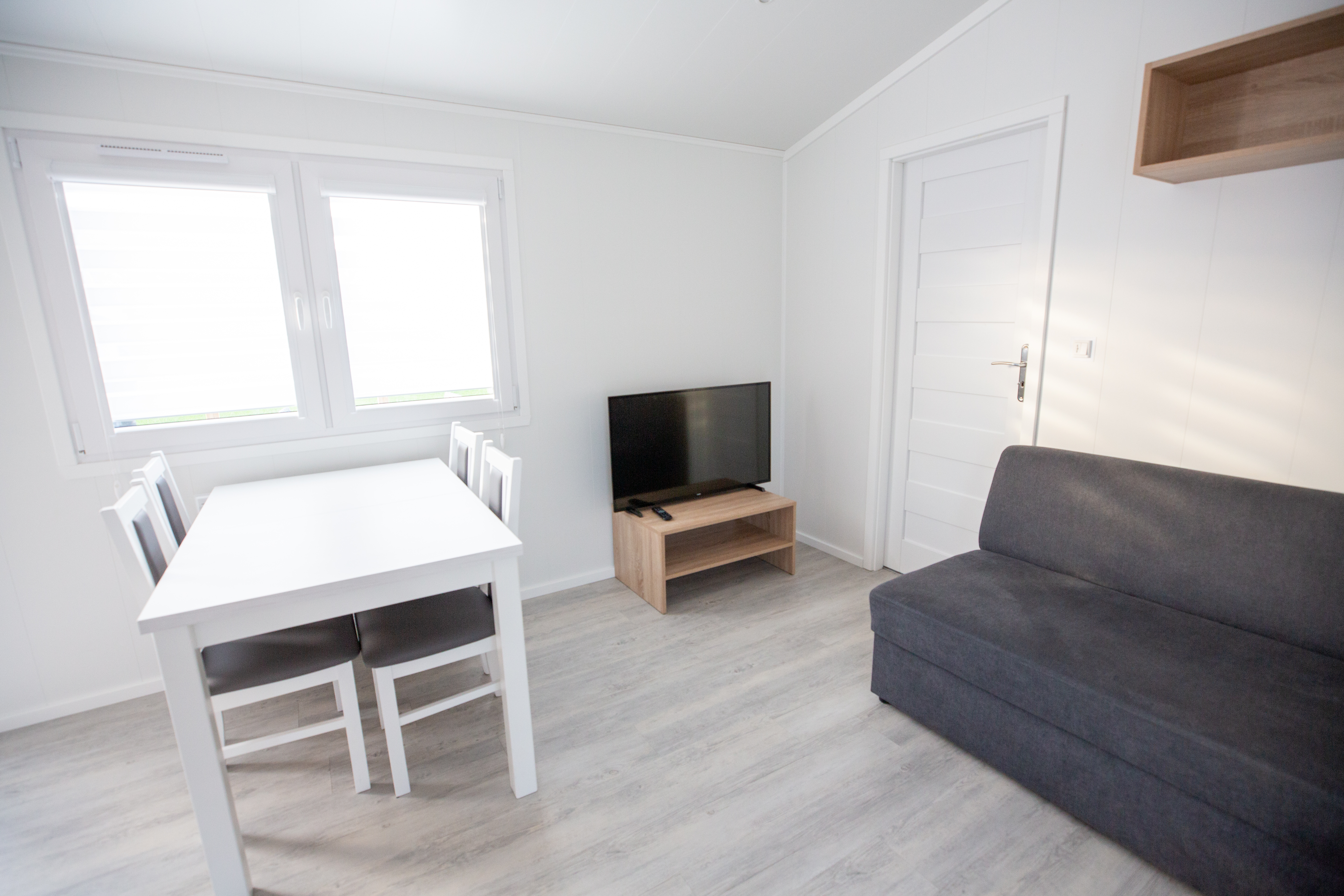 Elite Camp Klim Strand - Mietunterkunft - Wohnzimmer.jpg