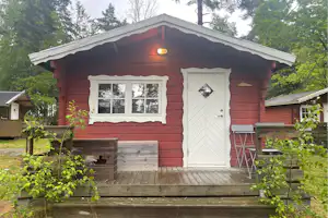 WAXHOLMS CAMPING - Mobilheim mit kleiner Veranda