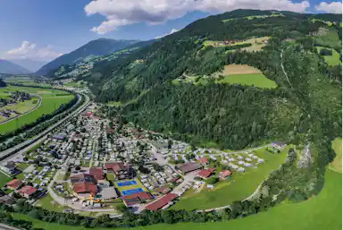 Aufenfeld - Erlebnis Resort Zillertal