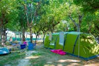 Eurcamping Roseto - Zeltplätze im Schatten der Bäume