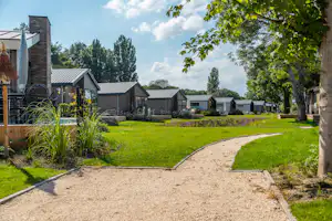 EuroParcs aan de Maas - Mobilheime auf dem Campingplatz