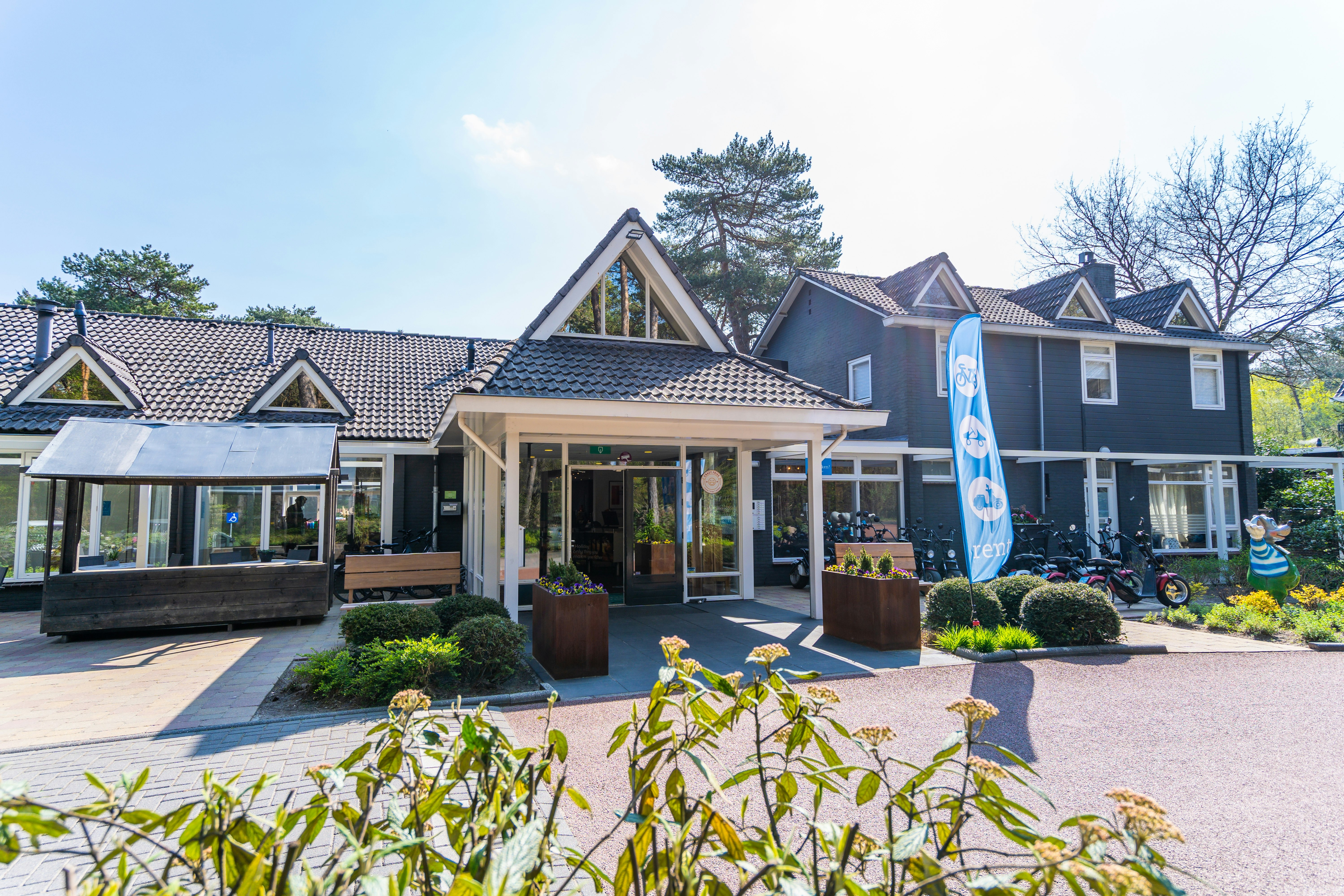 EuroParcs Beekbergen - Rezeptionsgebäude des Campingplatzes