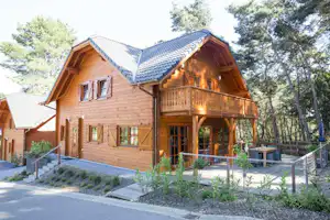 EuroParcs Brunssummerheide - Großes Mobilheim mit Balkon und Terrasse