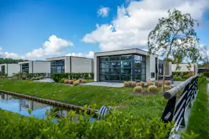 EuroParcs Buitenhuizen - Mobilheime mit Terrasse auf dem Campingplatz