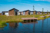 EuroParcs De Ijssel Eilanden - Mobilheime mit Blick auf das Wasser