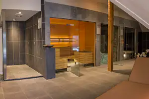 EuroParcs De Rijp - Wellnessbereich mit Sauna und Dampfbad